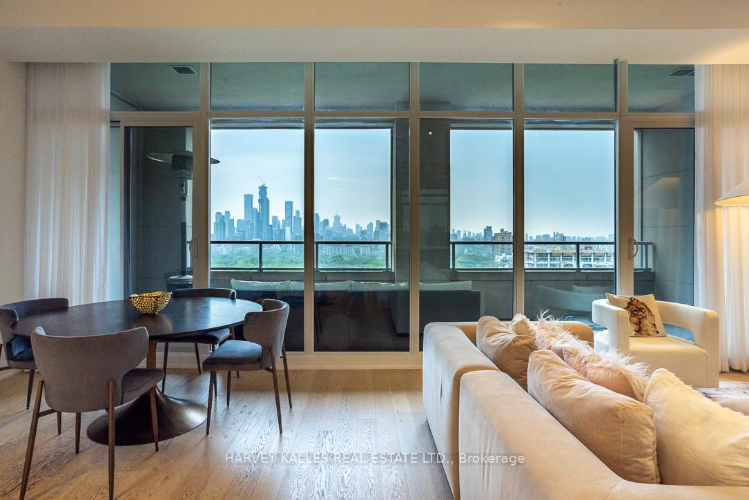 111 St Clair Avenue W 1013