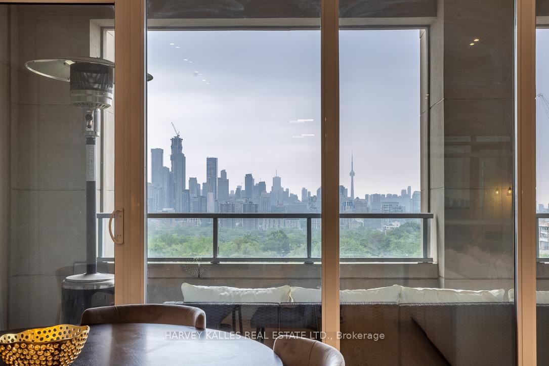 111 St Clair Avenue W 1013