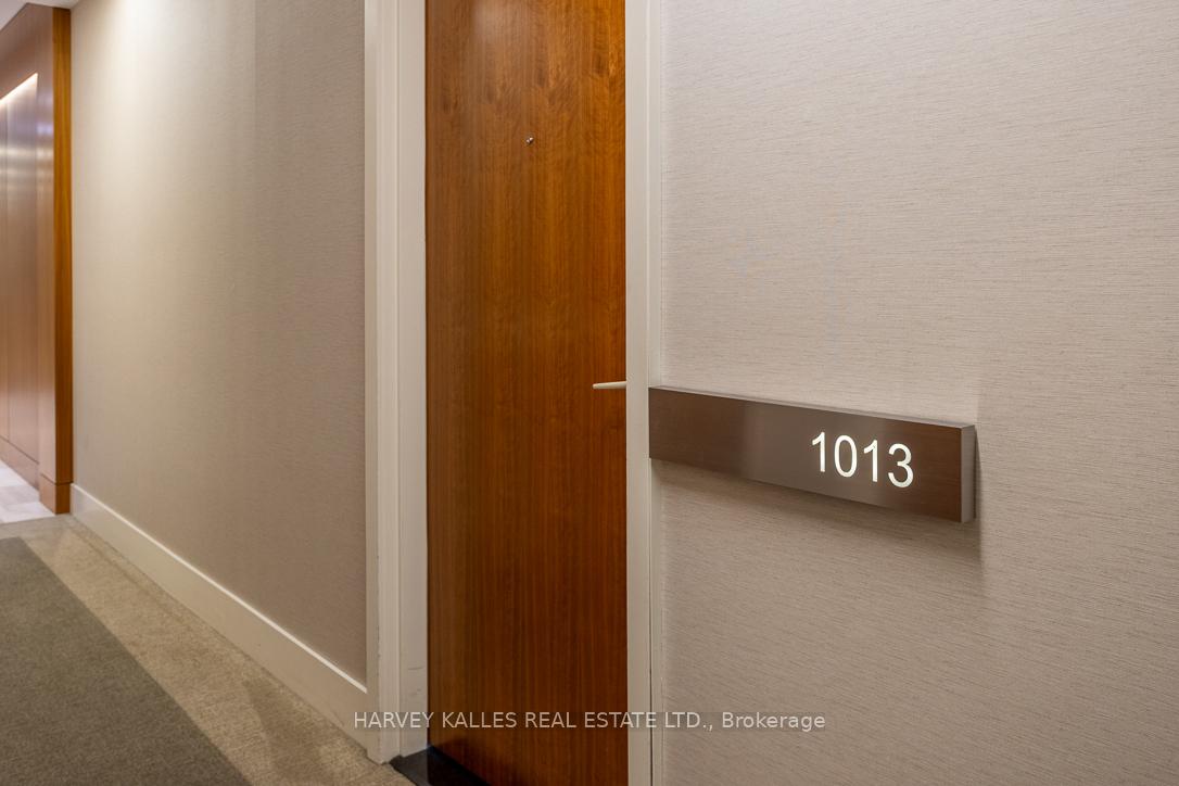 111 St Clair Avenue W 1013