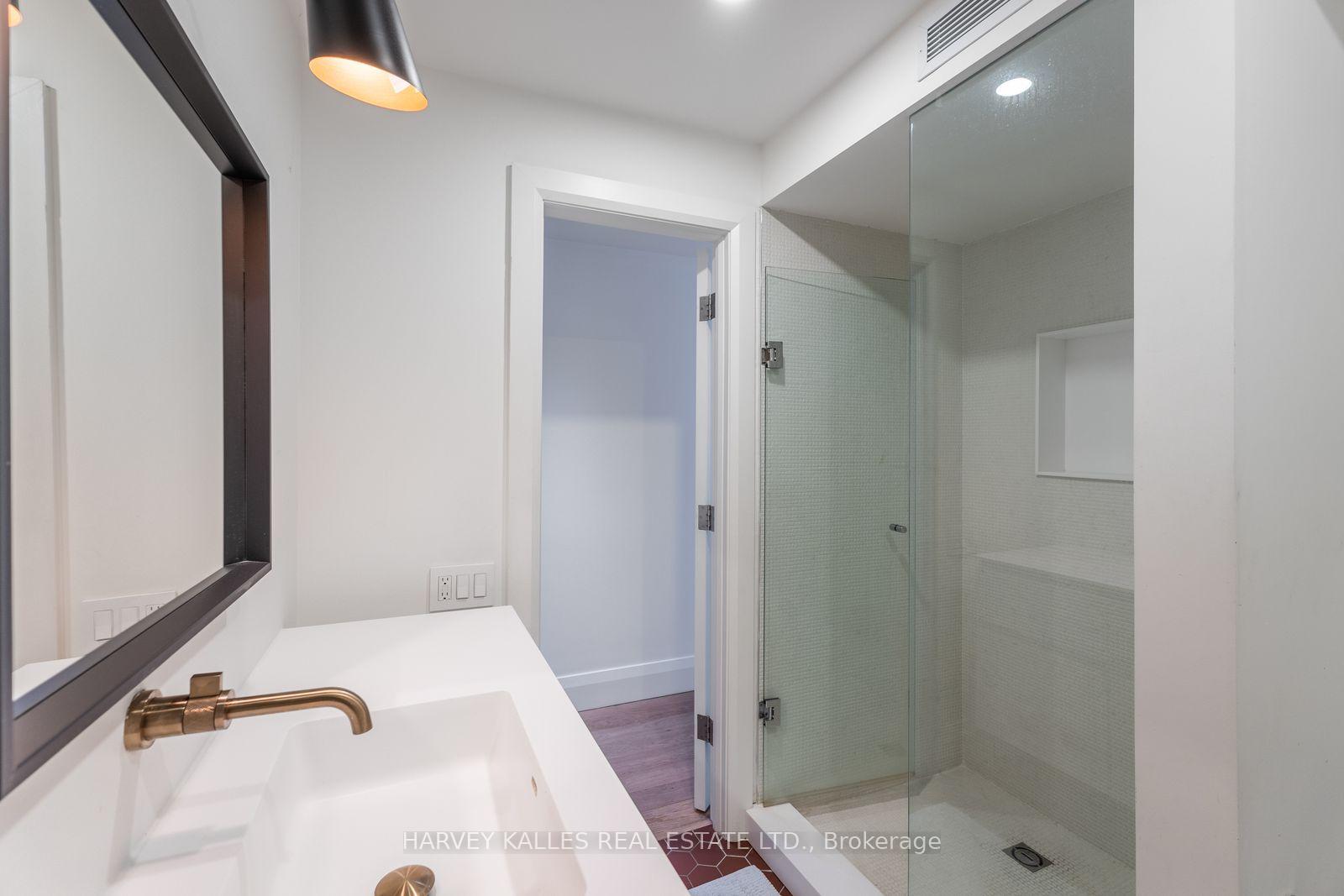 34 Coulson Avenue B