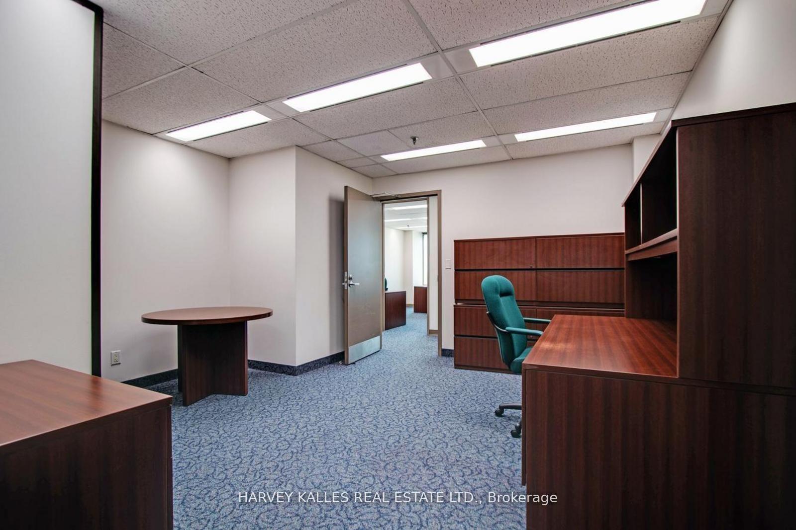 45 Sheppard Avenue E 910