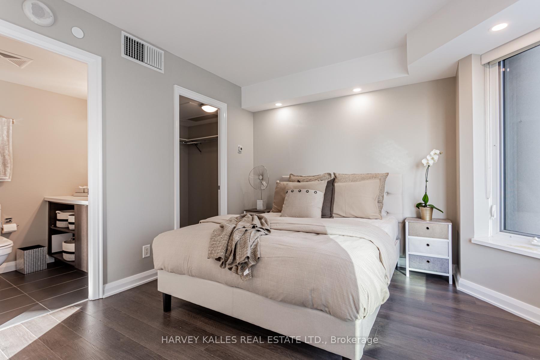 155 Yorkville Avenue 2308