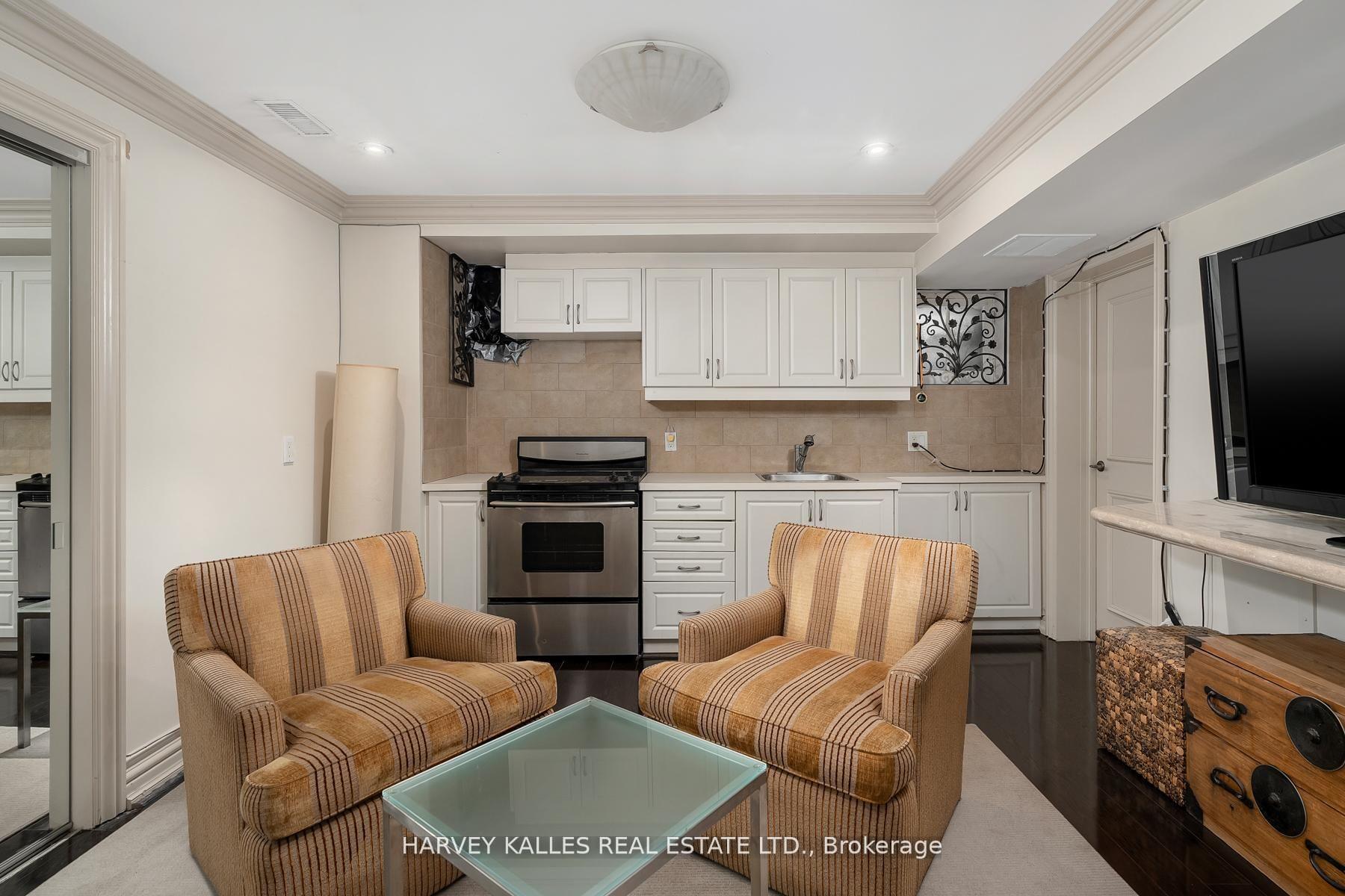 7 Ridgewood Road