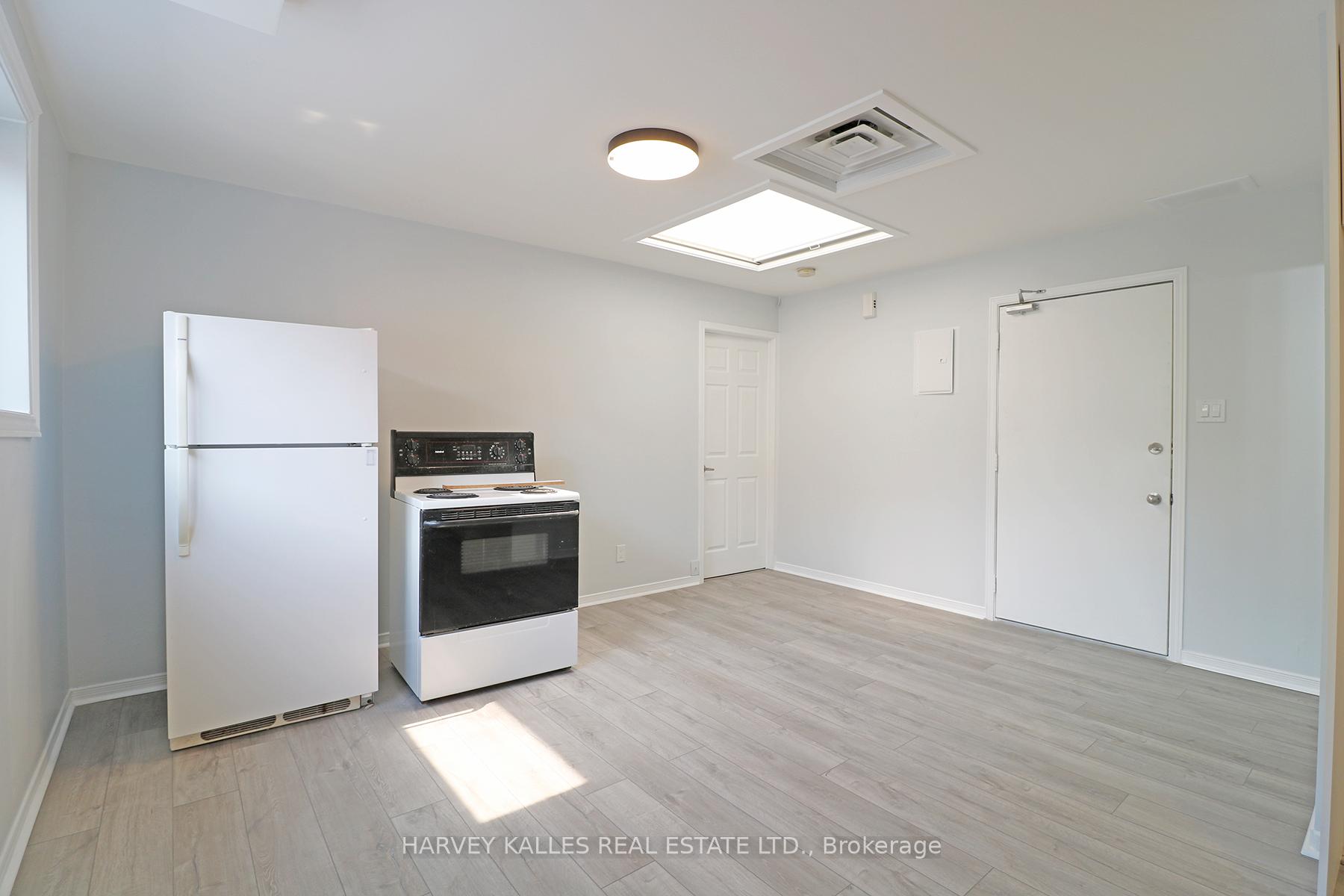 201 Augusta Avenue C
