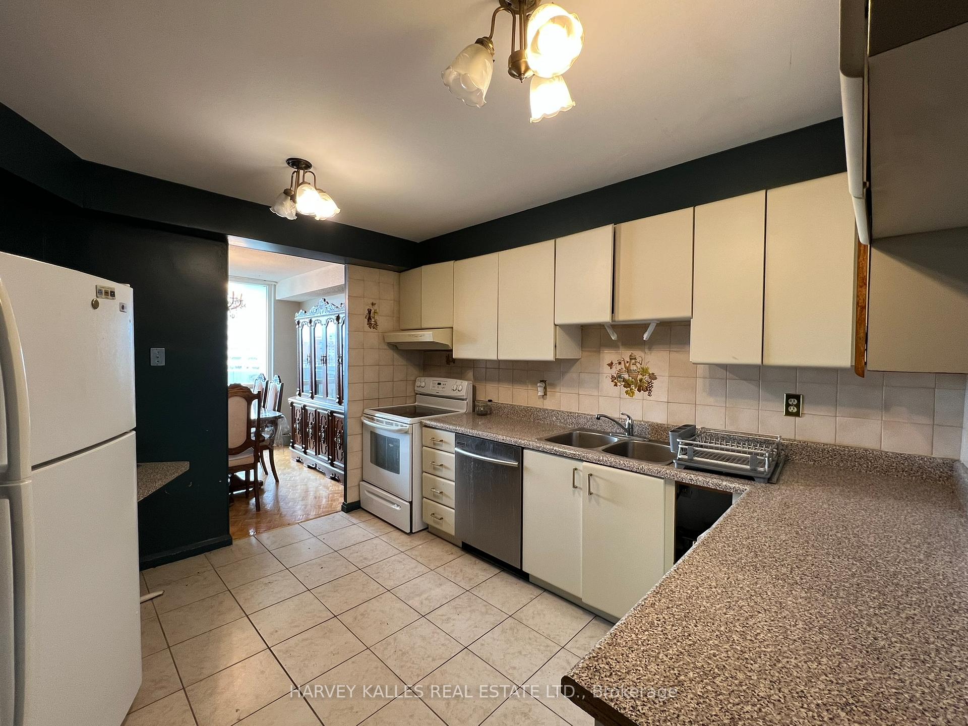 150 Neptune Drive 704