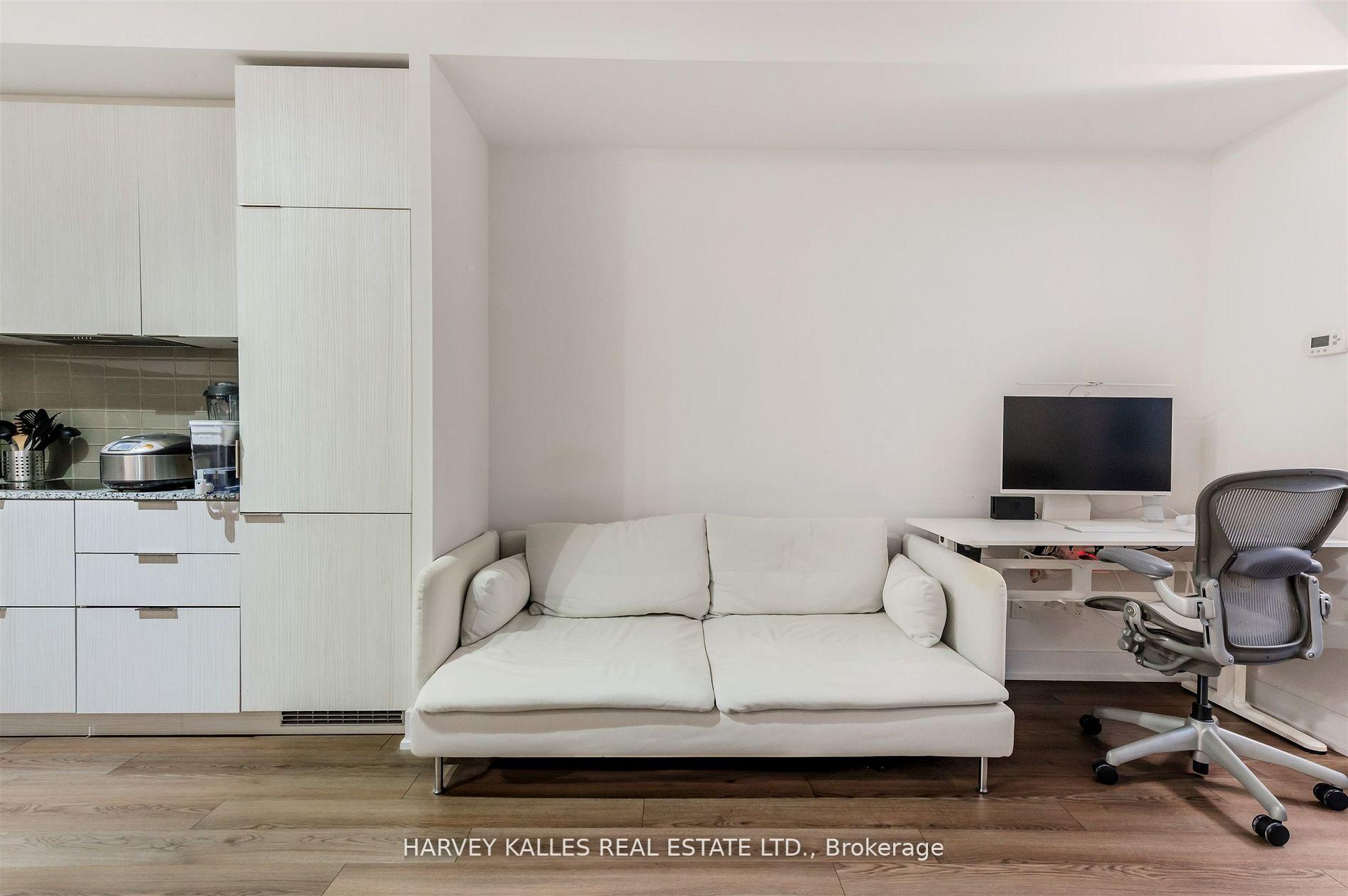 318 Richmond Street W 1508