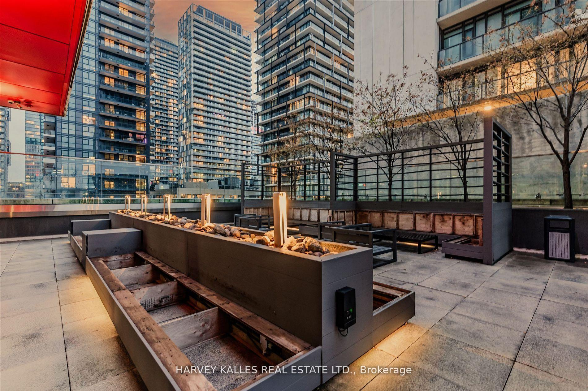 318 Richmond Street W 1508