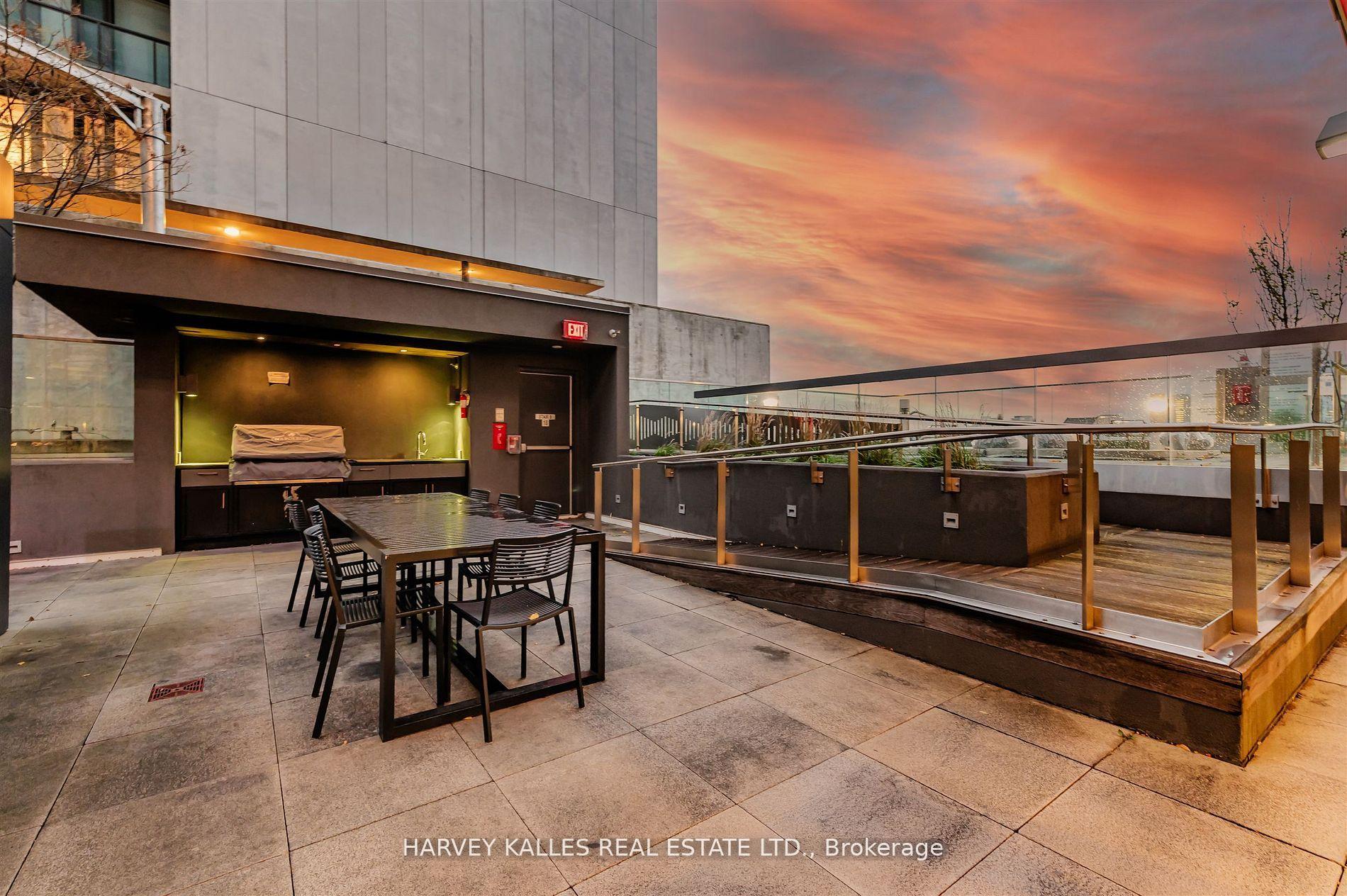 318 Richmond Street W 1508