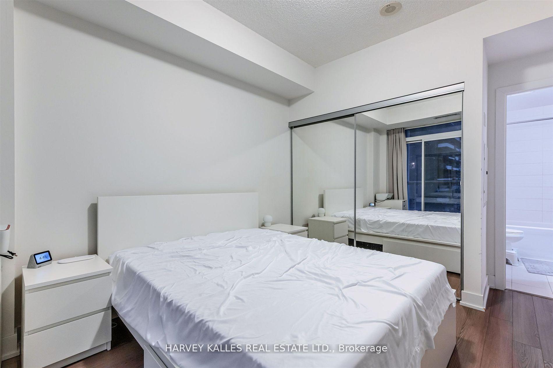 318 Richmond Street W 1508