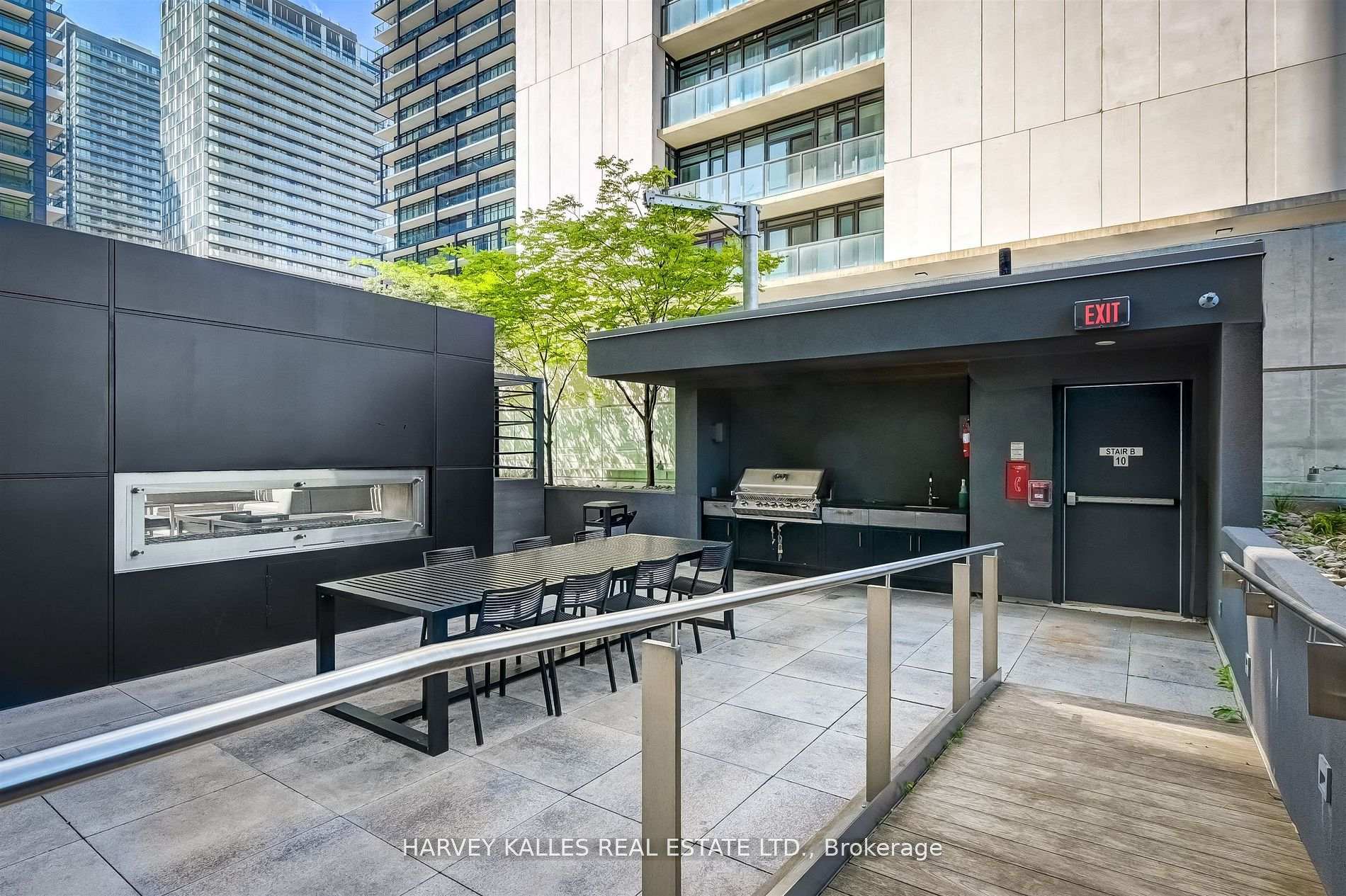 318 Richmond Street W 1508
