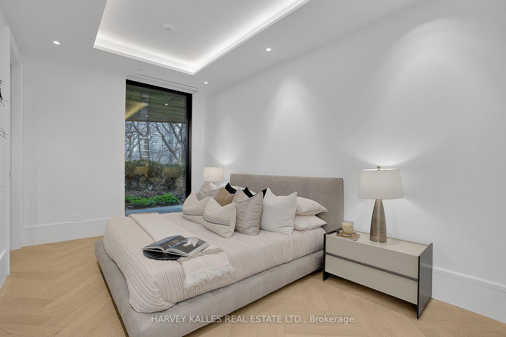 7 Dale Avenue 104