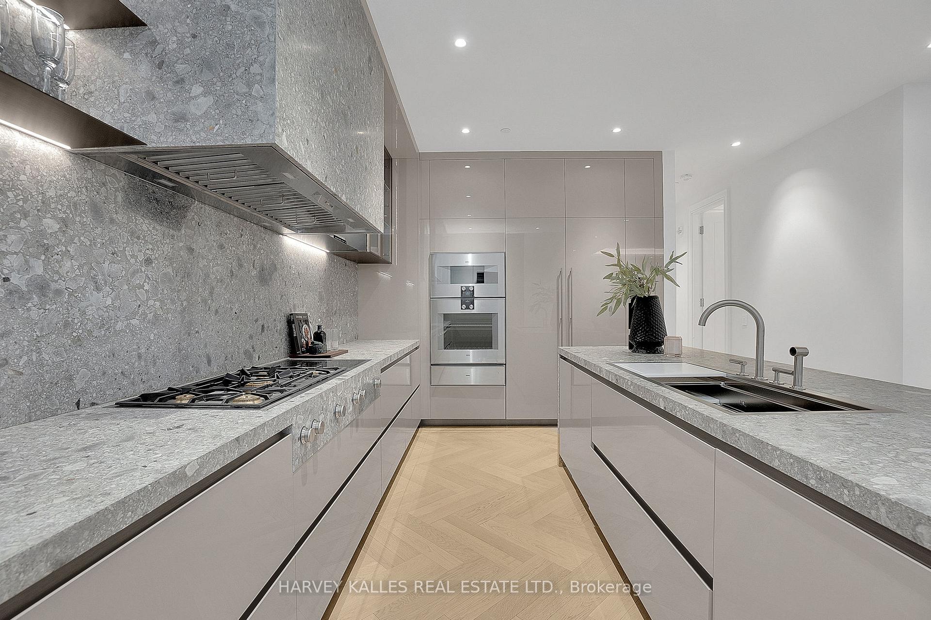 7 Dale Avenue 104