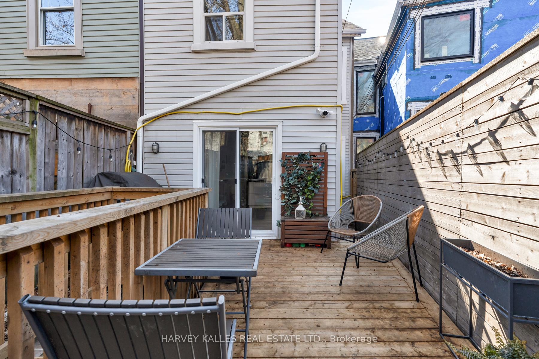 281 Lisgar Street