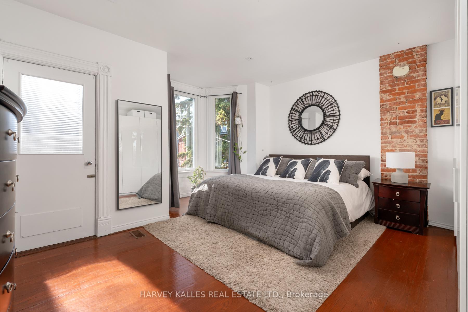 281 Lisgar Street