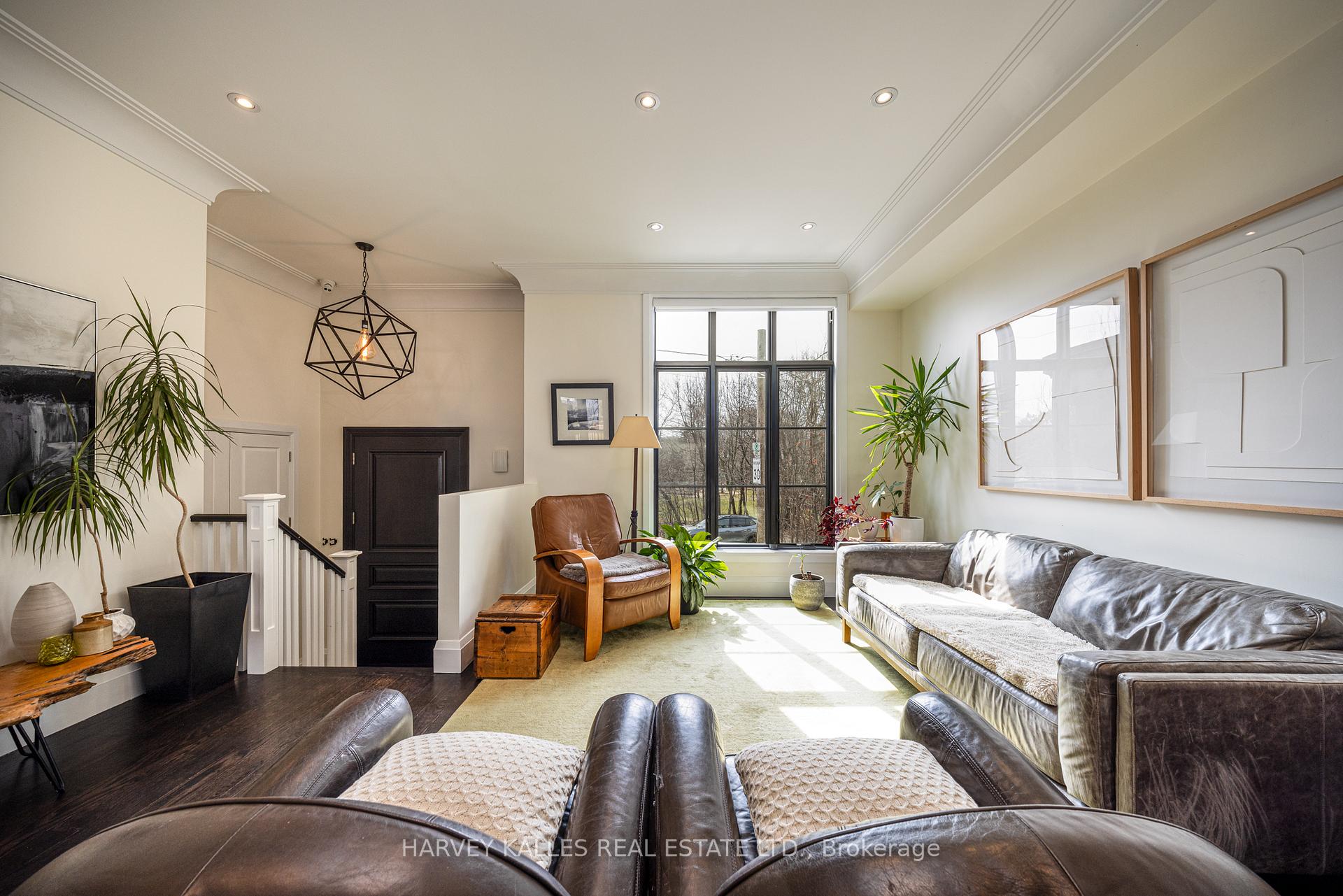 488 Arlington Avenue