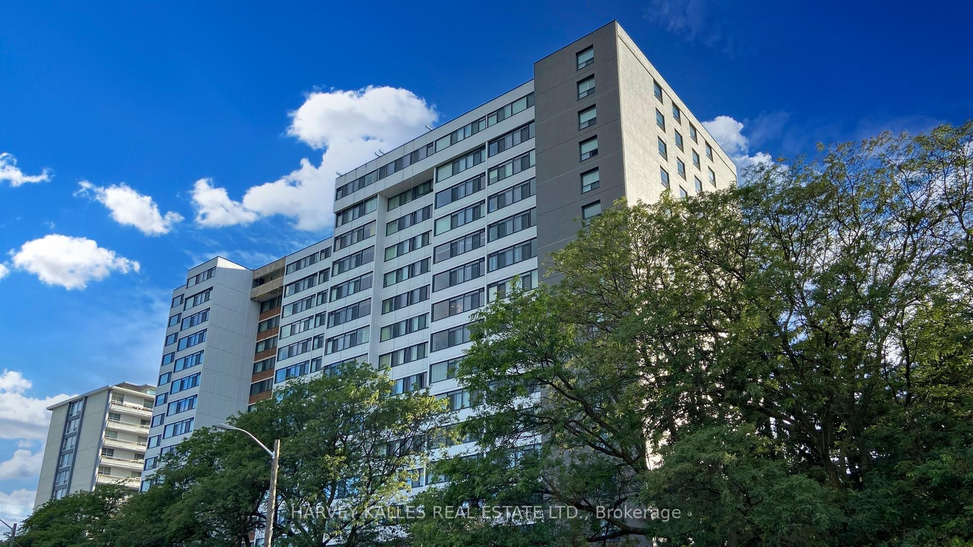 3000 Bathurst Street 109