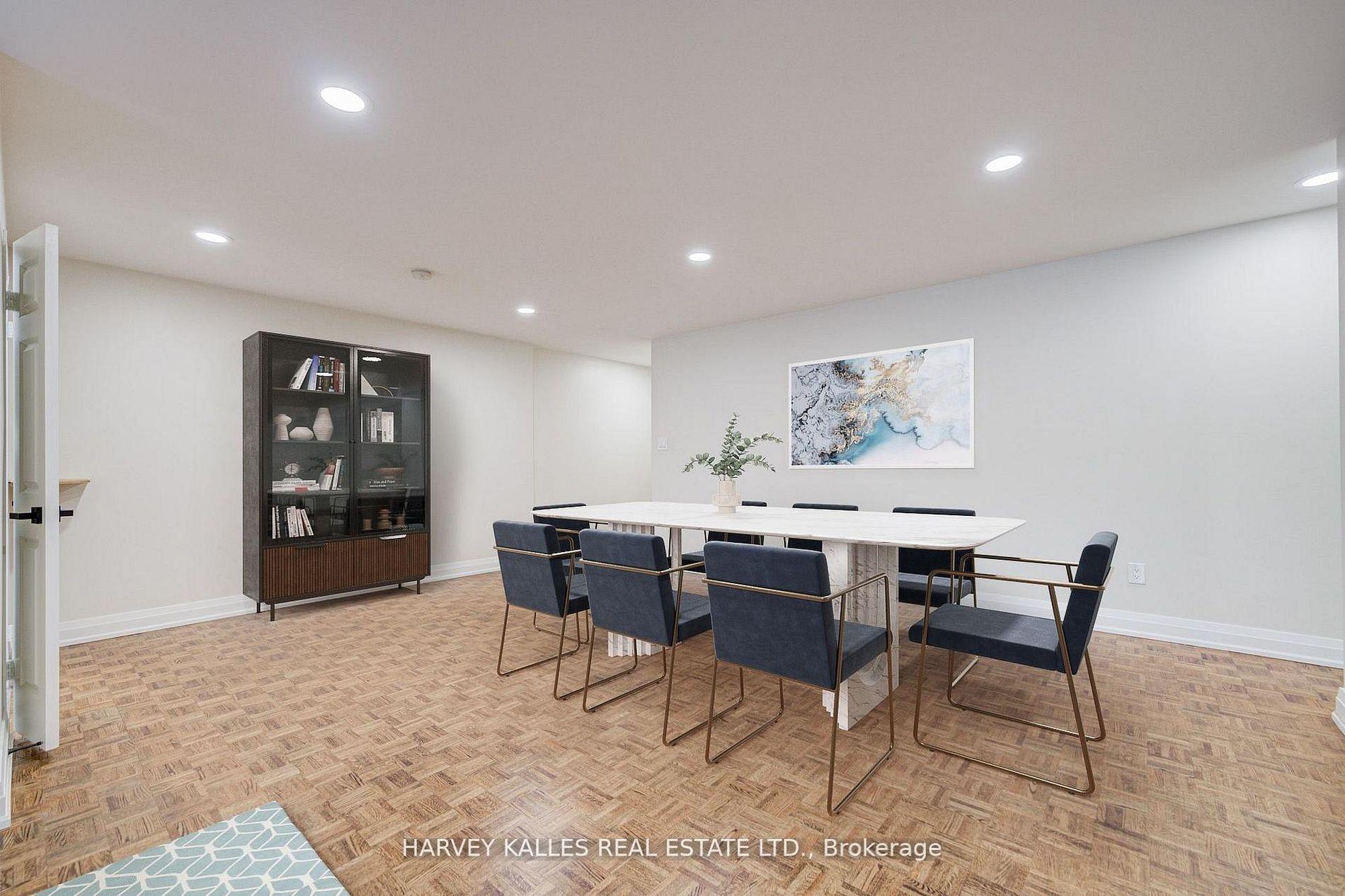 3000 Bathurst Street 109