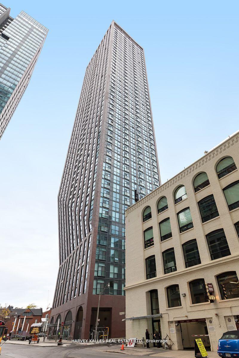 99 John Street 4802