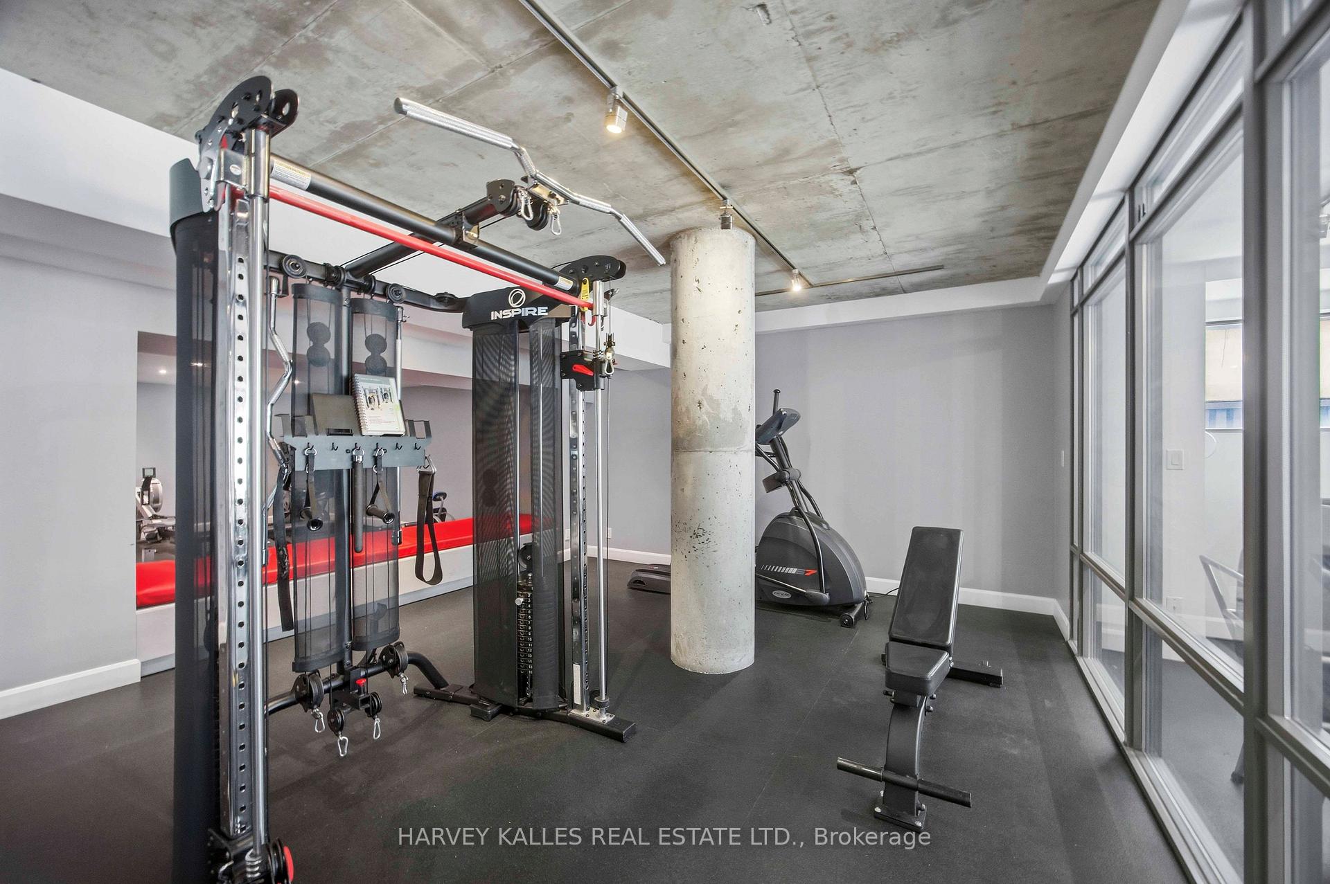 22 Wellesley Street E PH2