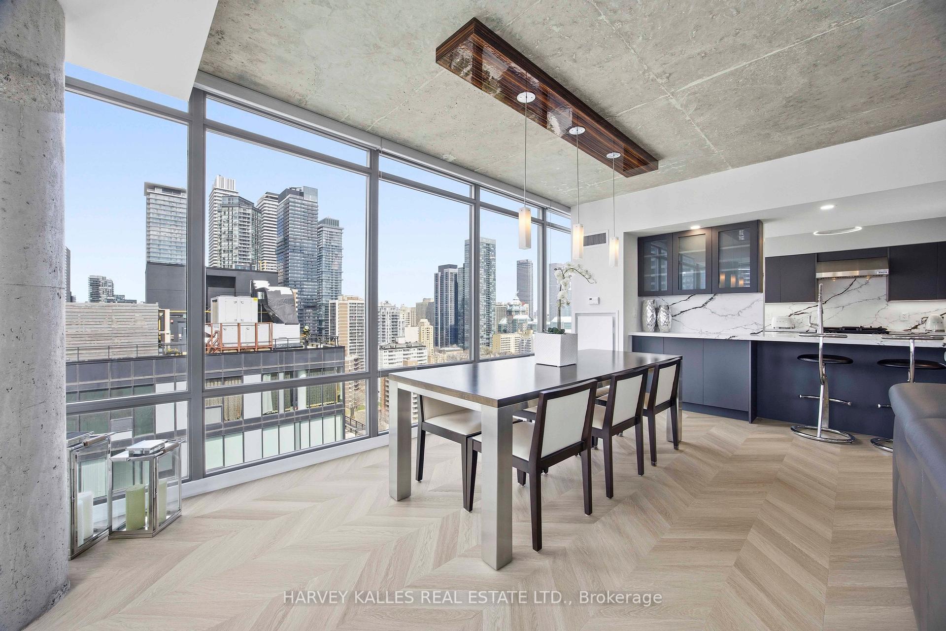 22 Wellesley Street E PH2
