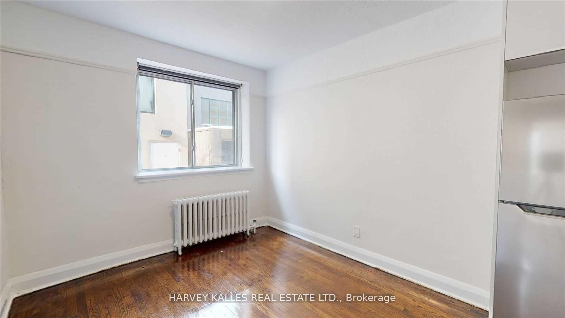 320 Lonsdale Road 3