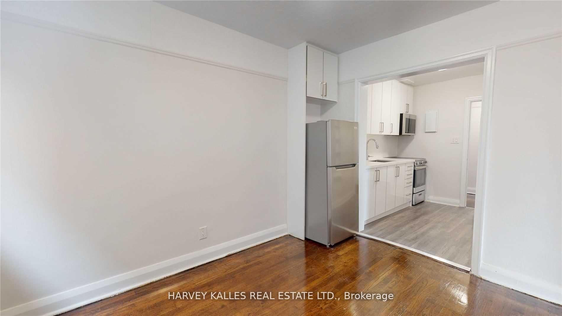 320 Lonsdale Road 3