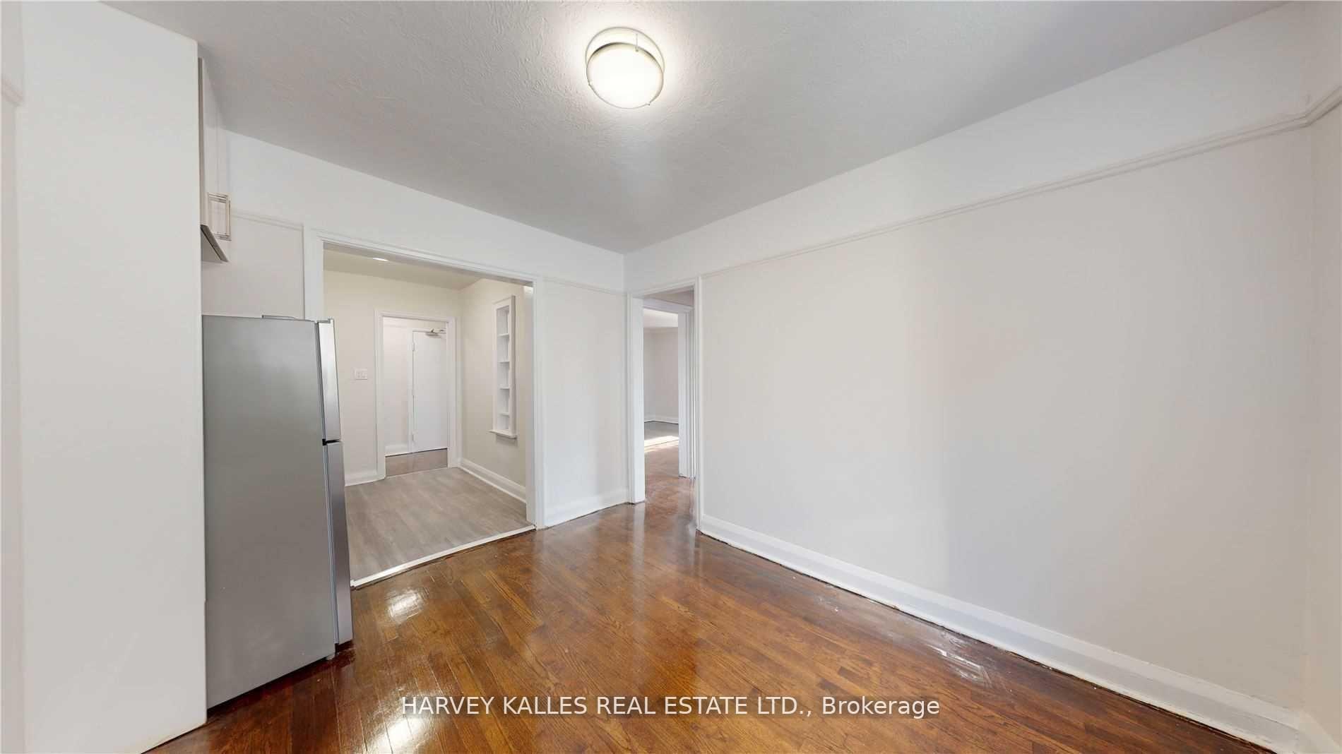 320 Lonsdale Road 3