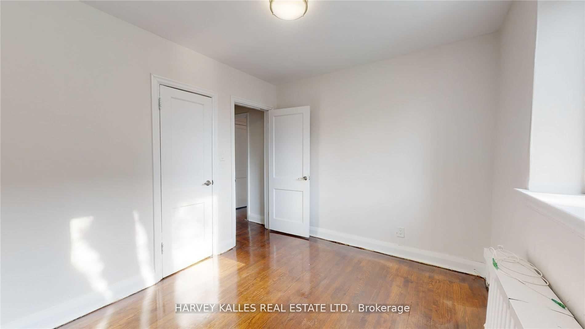 320 Lonsdale Road 3