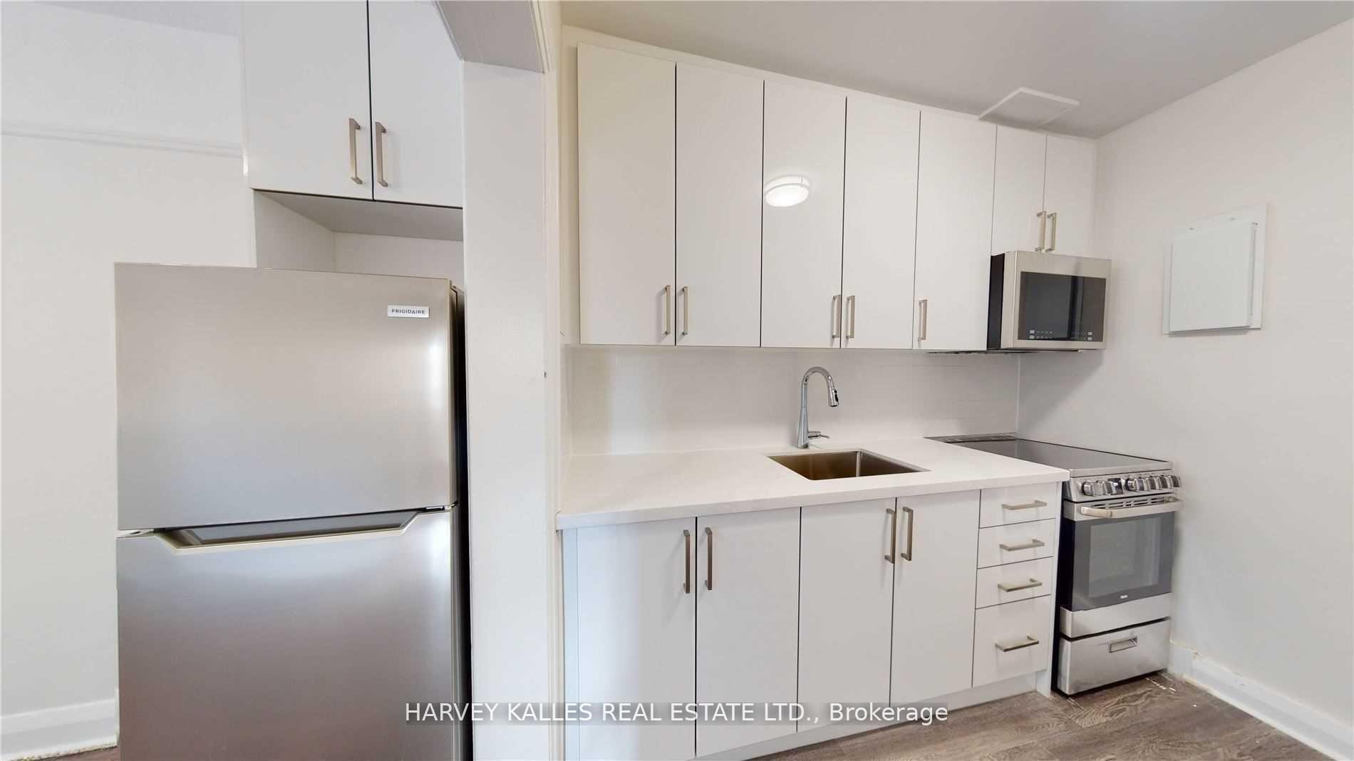 320 Lonsdale Road 3