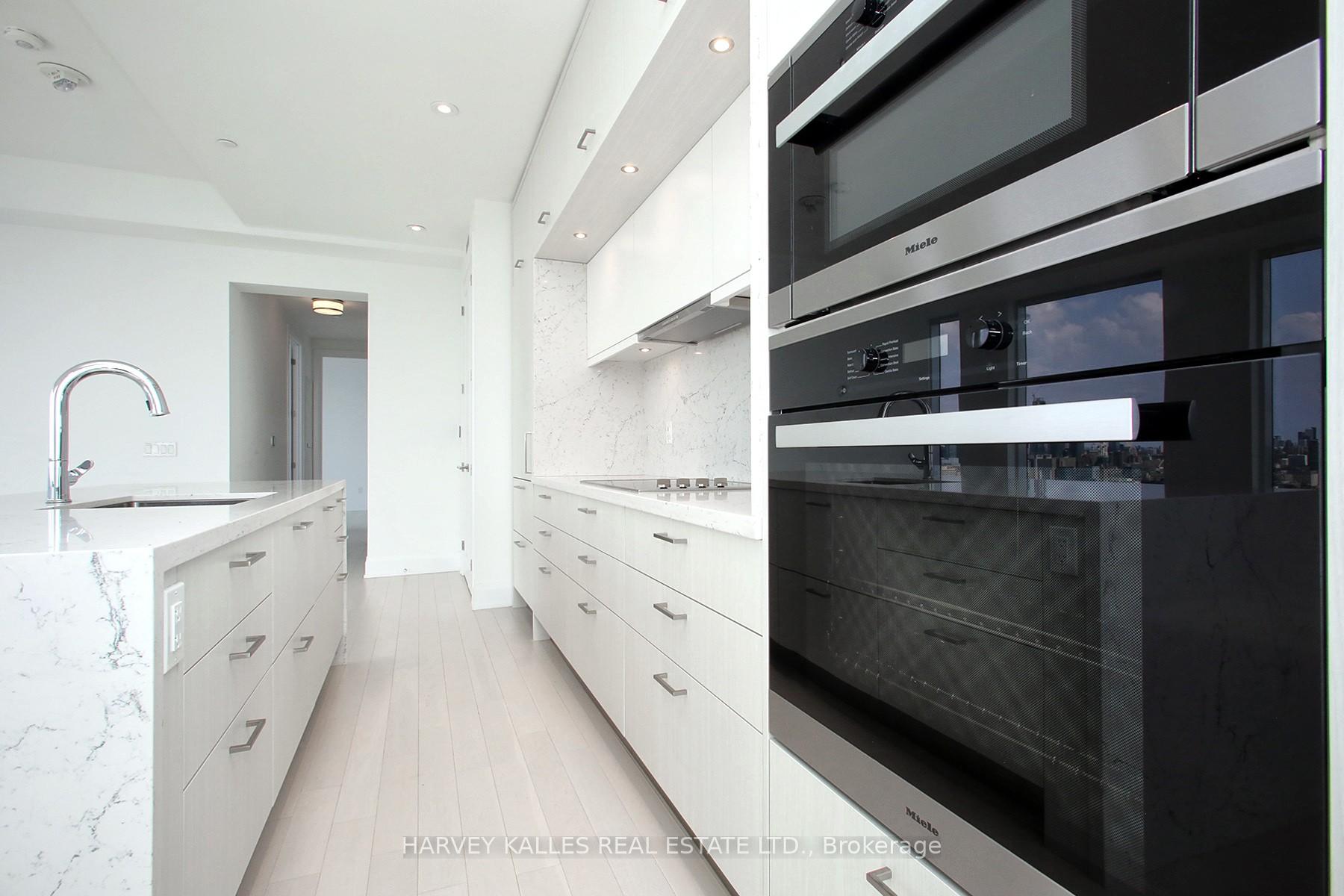 470 Front Street 3405