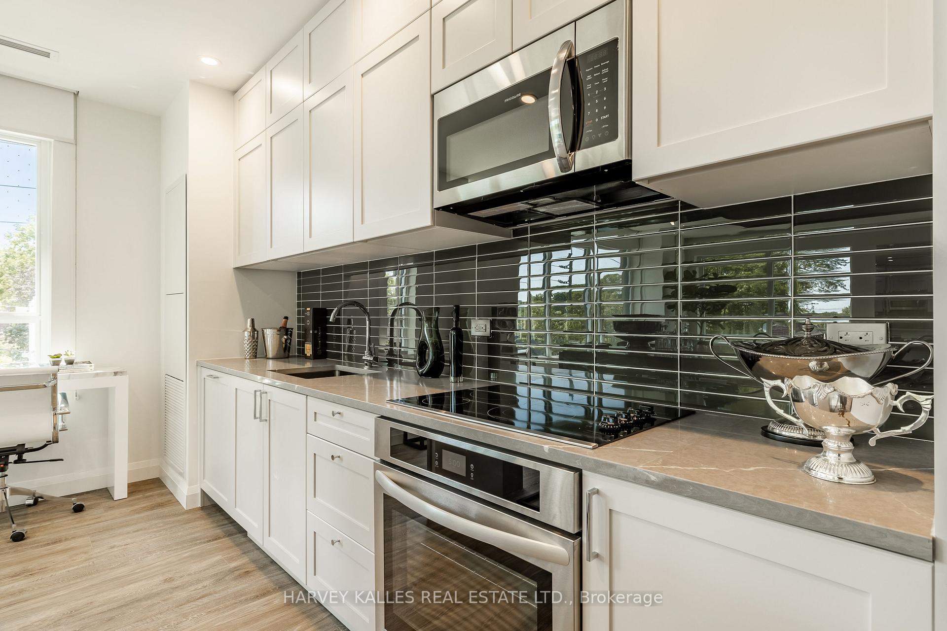 71 Redpath Avenue 1404