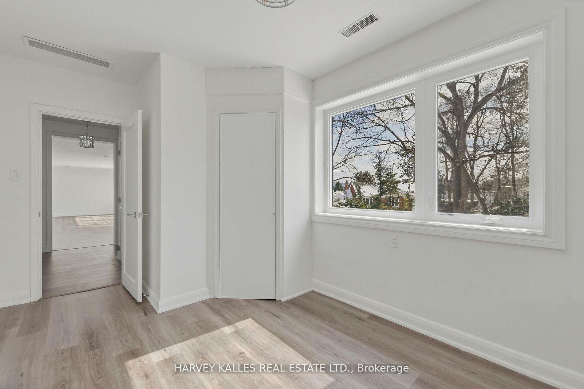 537 Blythwood Road