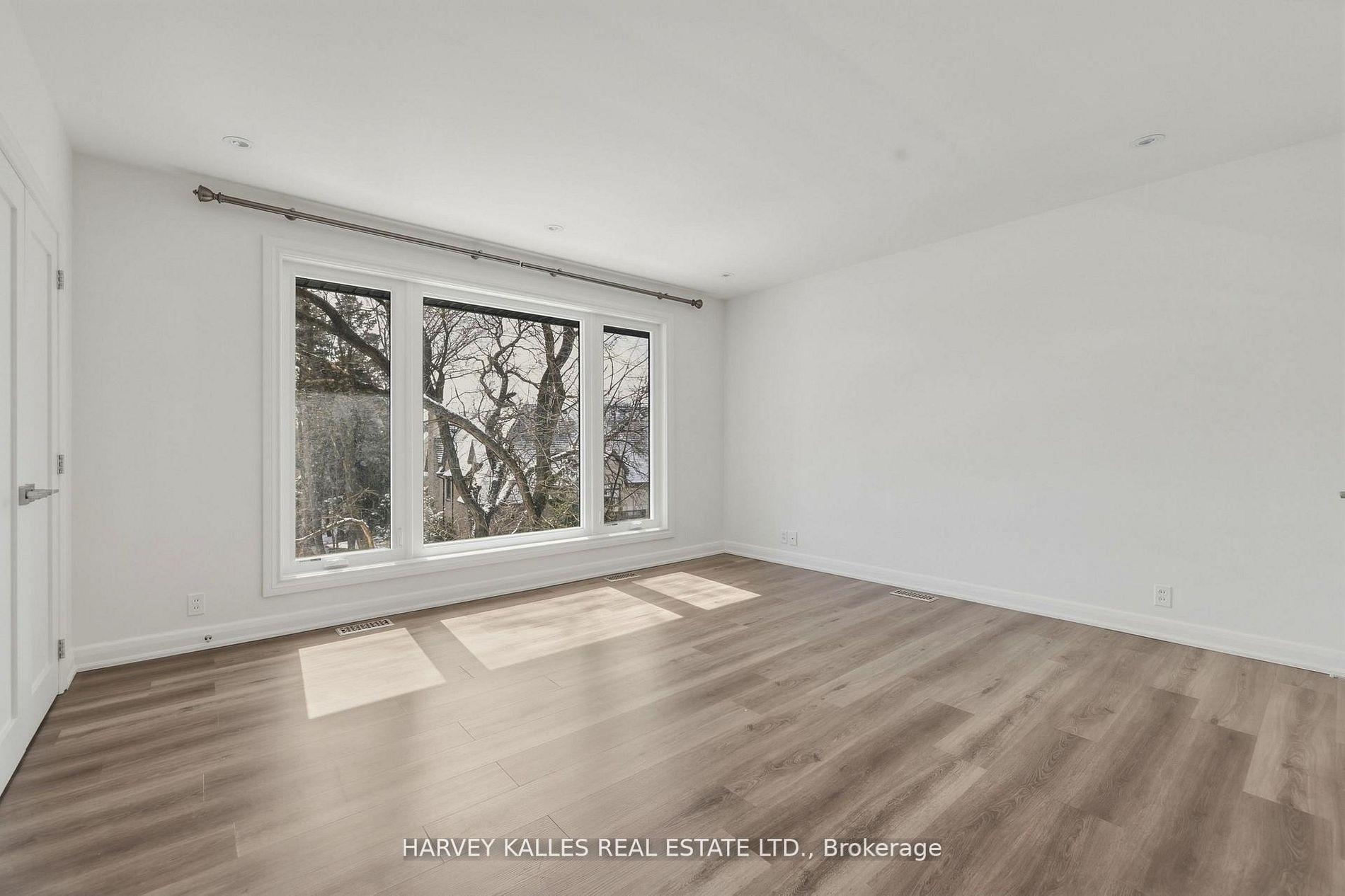 537 Blythwood Road