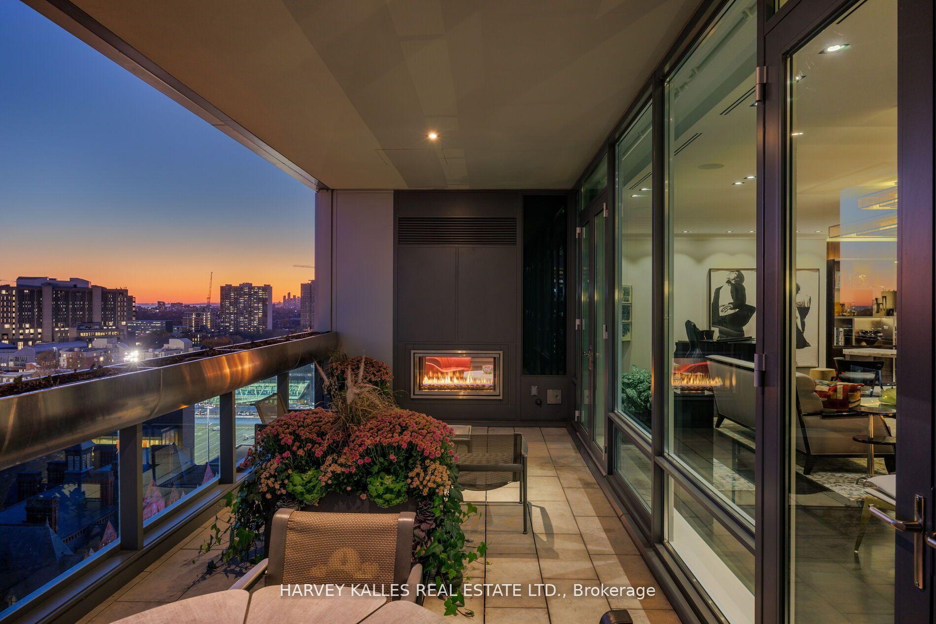 206 Bloor Street W 1501