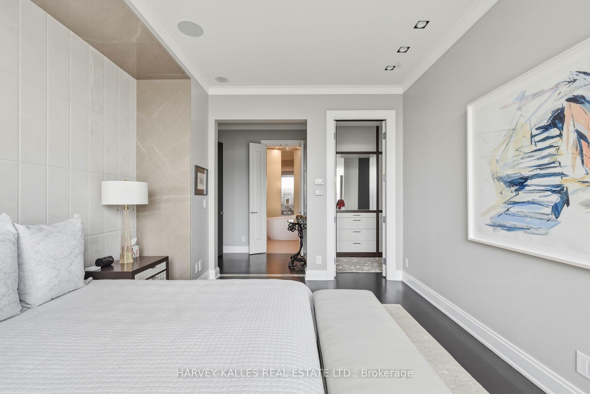 206 Bloor Street W 1501