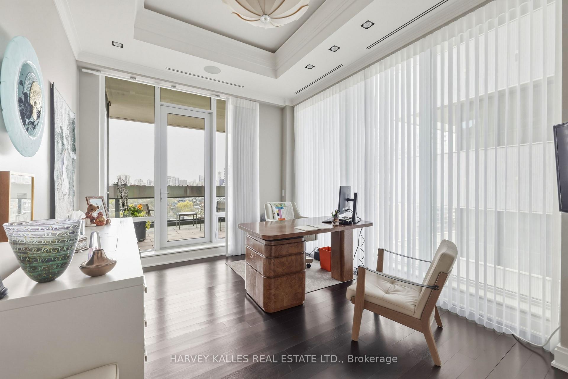 206 Bloor Street W 1501
