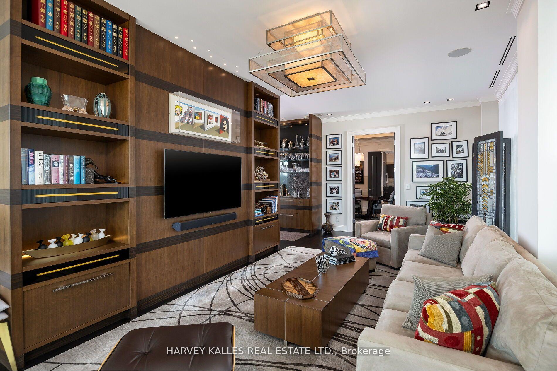 206 Bloor Street W 1501