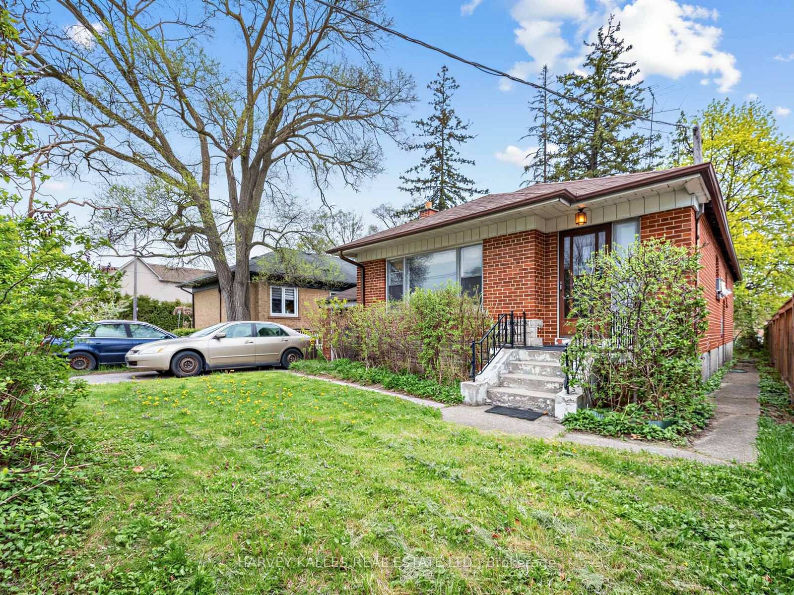 12 Invermay Avenue