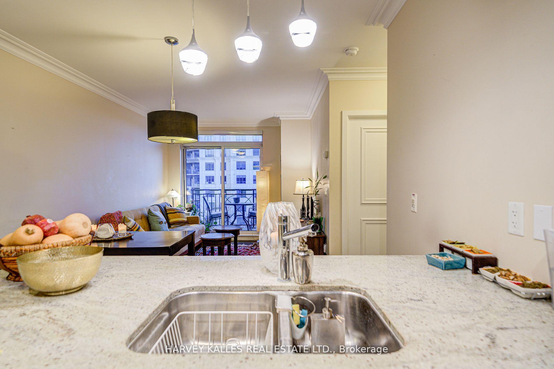 650 Sheppard Avenue E 603
