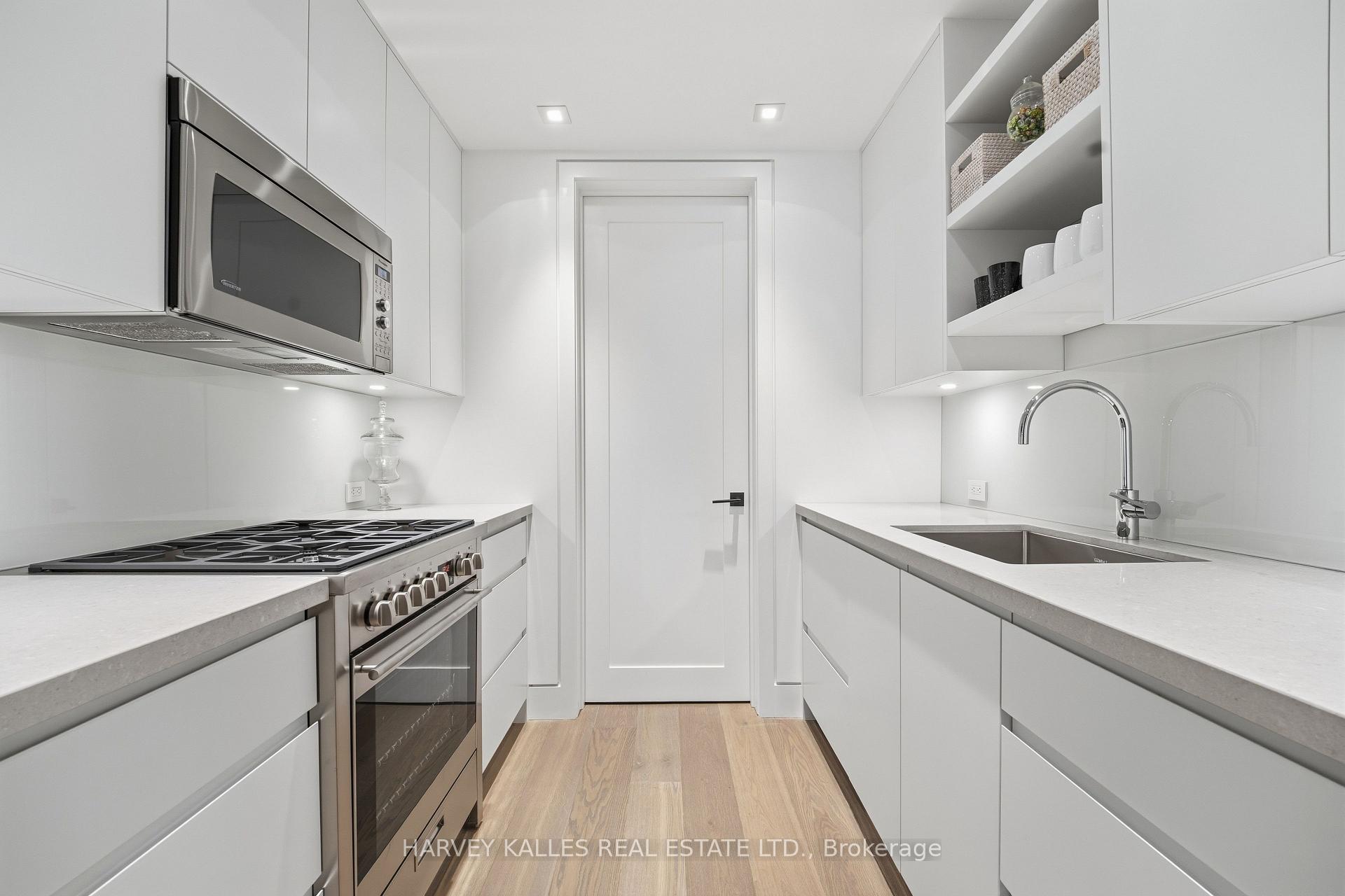 43 Hillholm Road