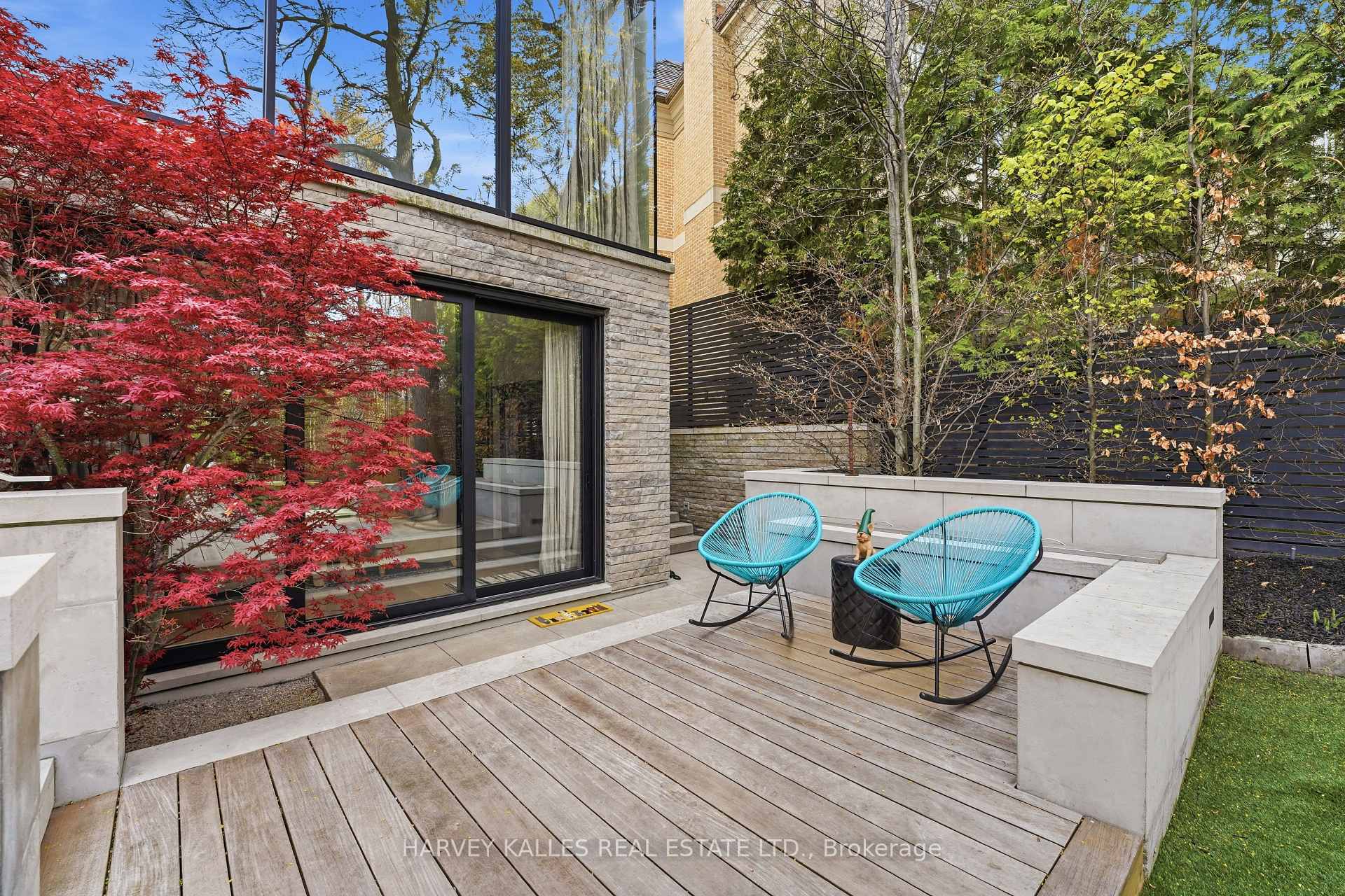 43 Hillholm Road