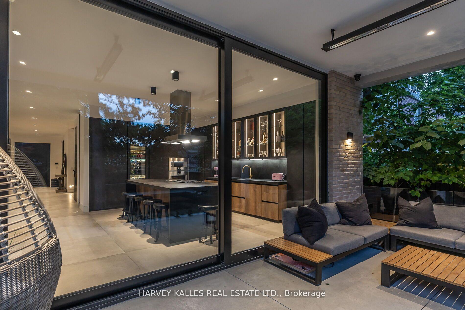 5 Dewbourne Avenue