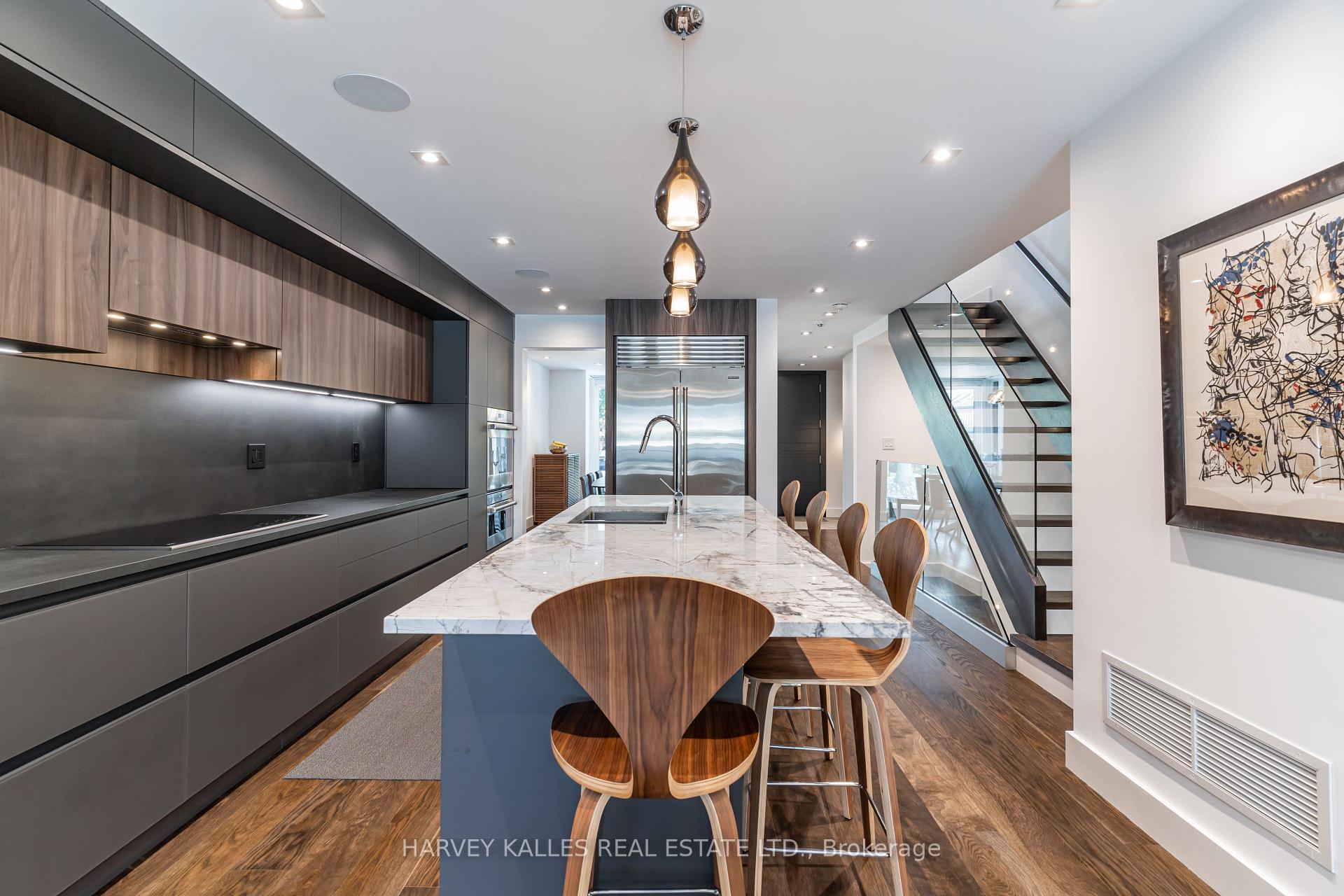 305 Glen Road