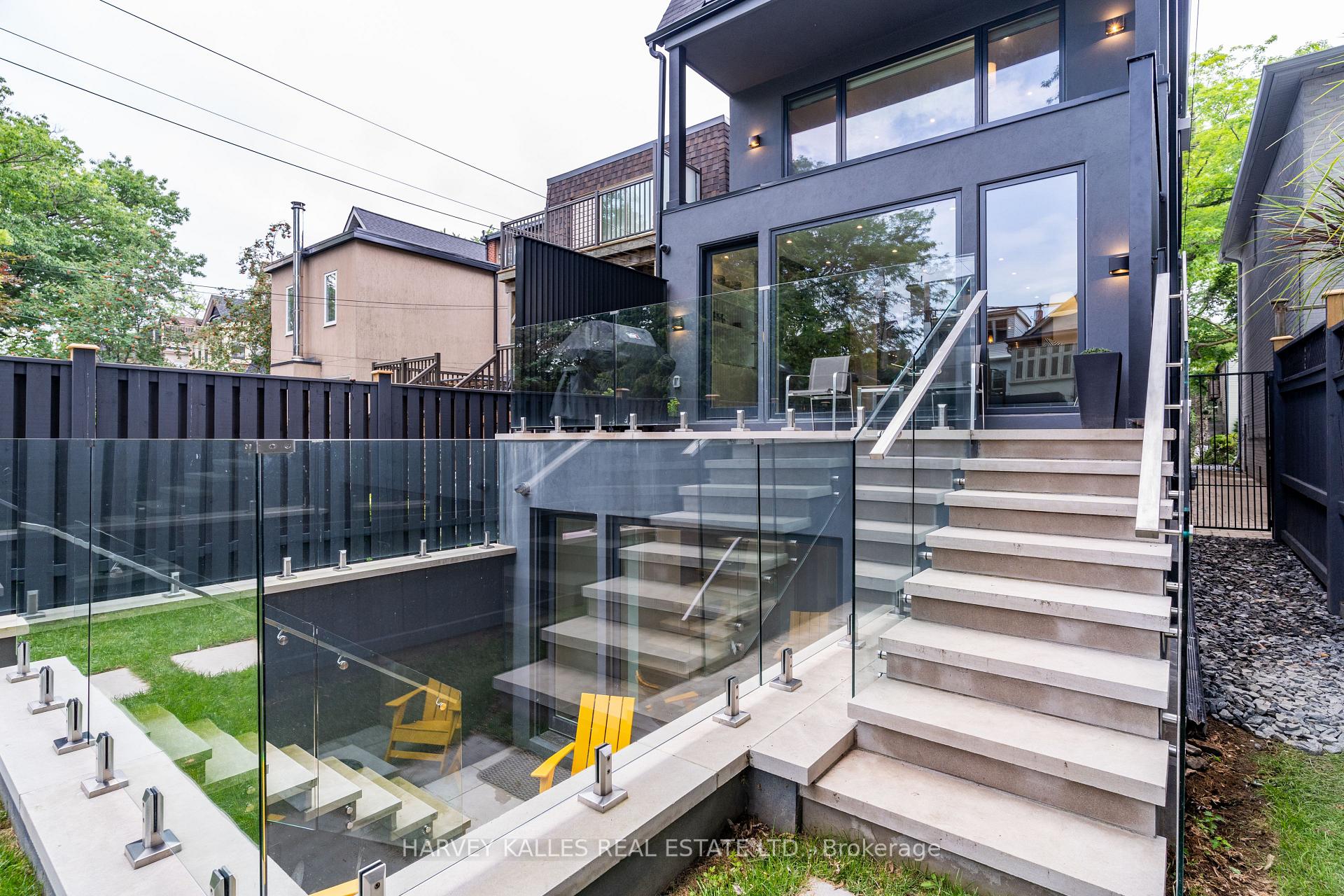 305 Glen Road