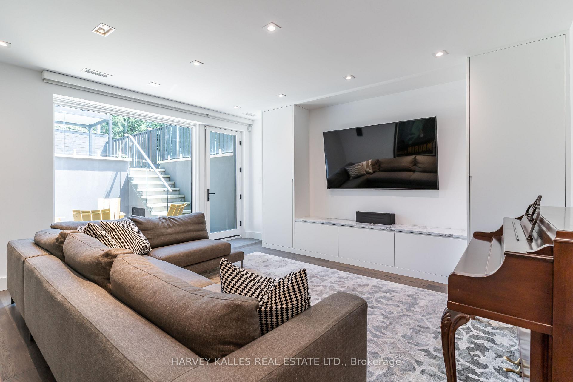 305 Glen Road