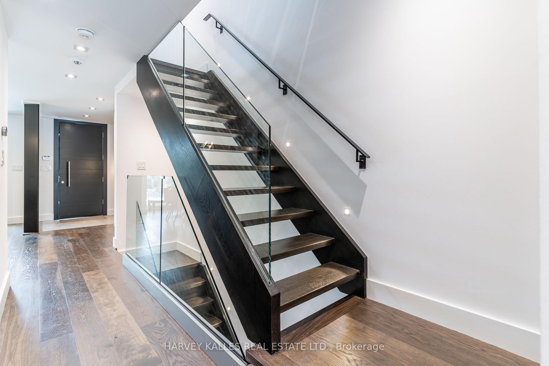 305 Glen Road