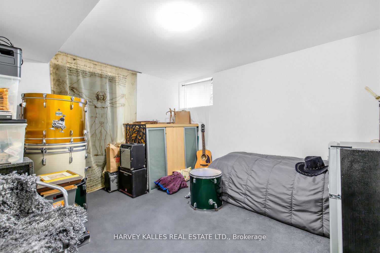246 Burnett Avenue