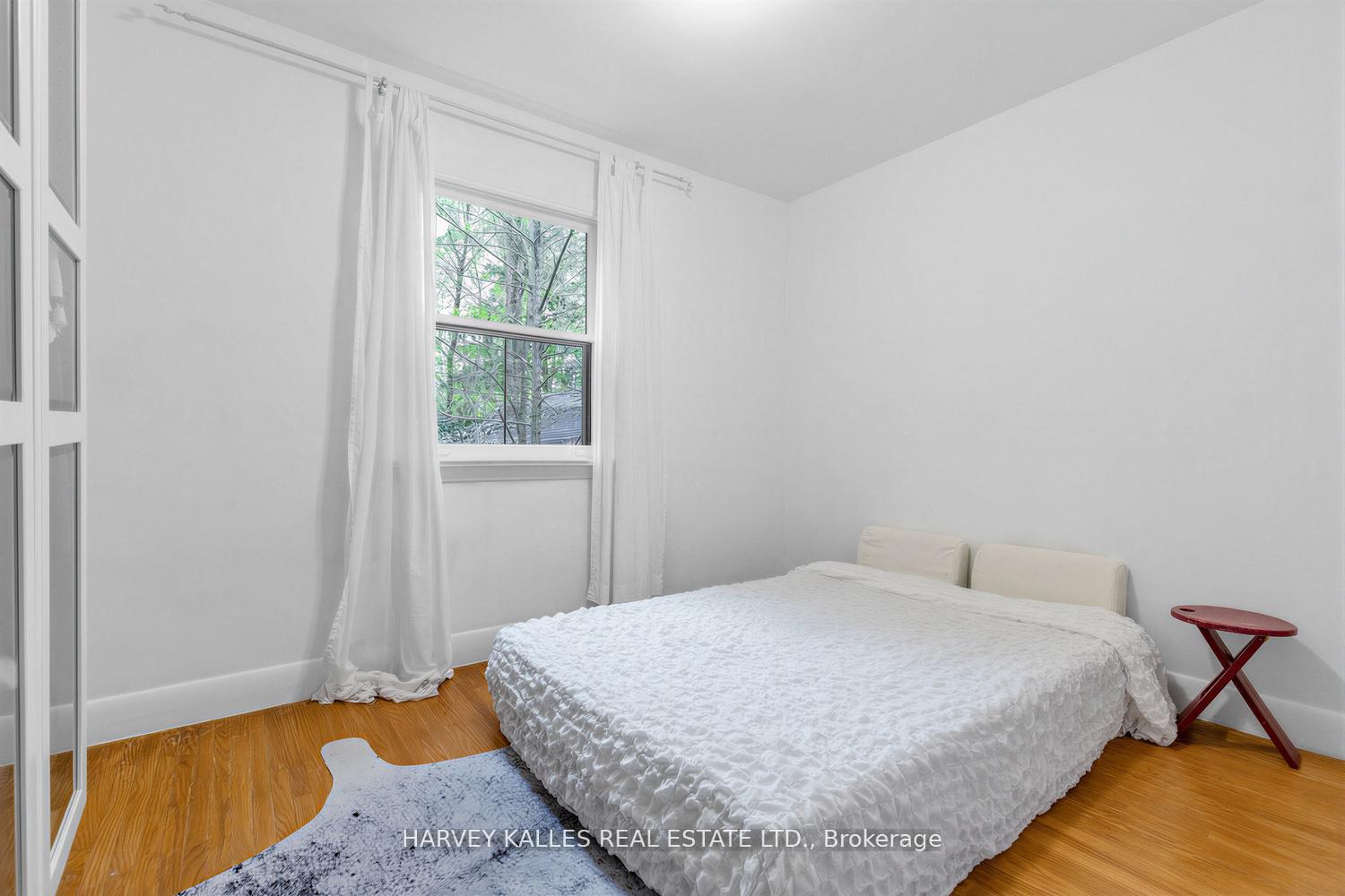 246 Burnett Avenue