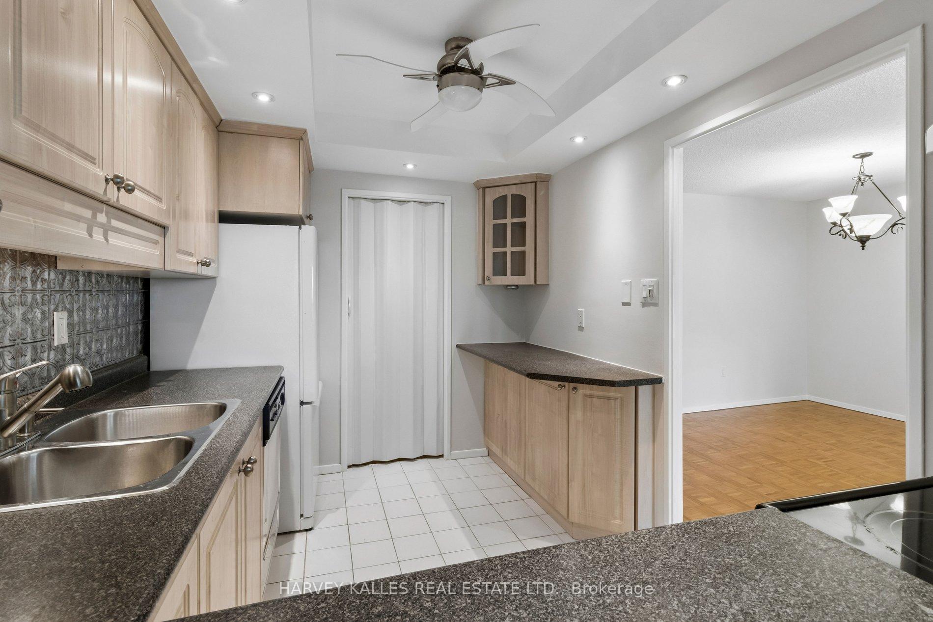 55 Skymark Drive 205