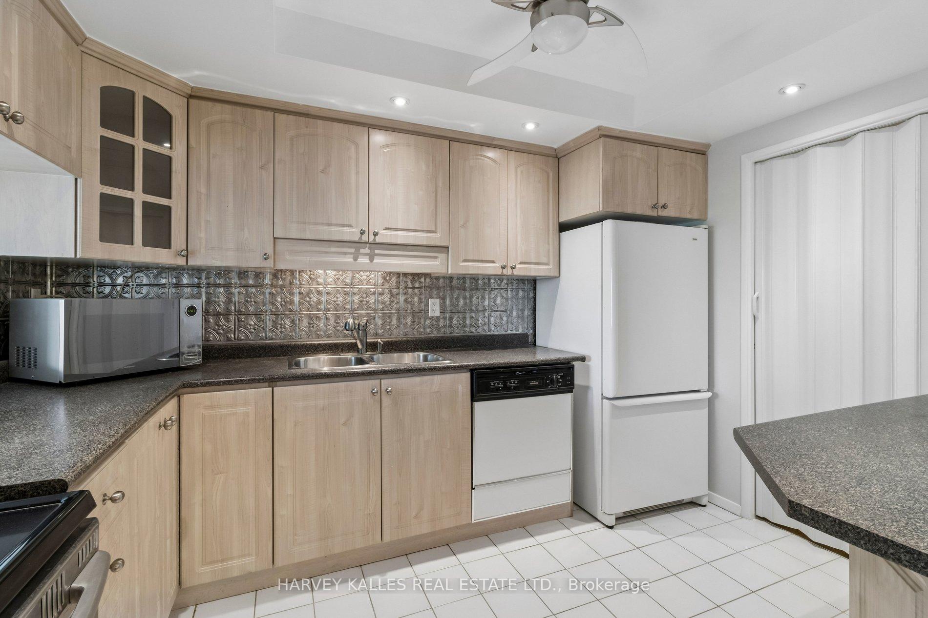55 Skymark Drive 205